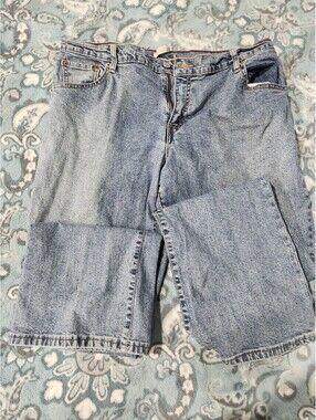 Vintage 90s Relaxed Bootcut Womens Levis Jeans Size 14 M